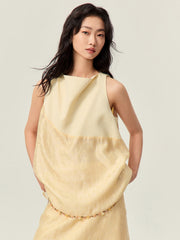Spliced collar sleeveless top
